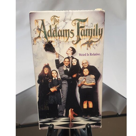 The Addams Family - Weird Is Relative VHS Tape Paramount Action - Picture 1 of 2